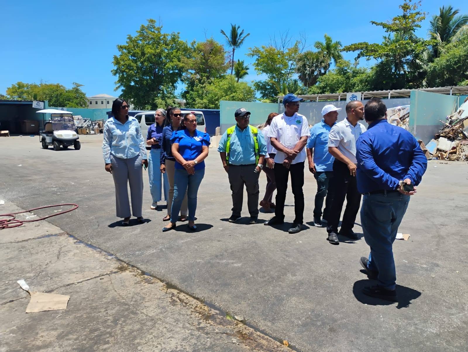 RECORRIDO DE LA UNIDAD DE GESTION AMBIENTAL ( UGAM) EN EL HOTEL IBEROSTAR PARA CONNOCER SU MANEJO DE RESIDUOS SOLIDOS